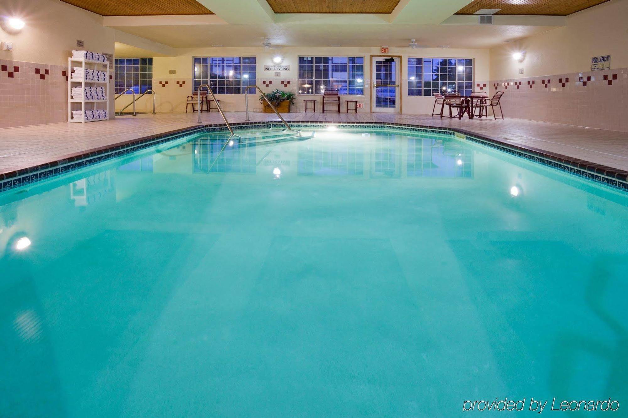 Country Inn & Suites By Radisson, St Cloud West, Mn Saint Cloud Extérieur photo